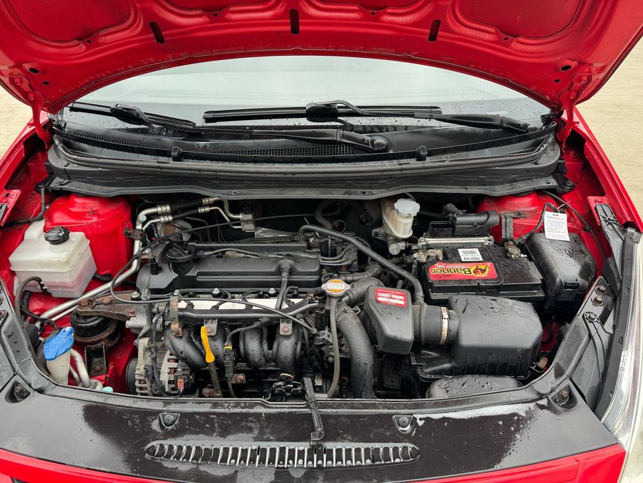 HYUNDAI i20 2009 — imagine 5