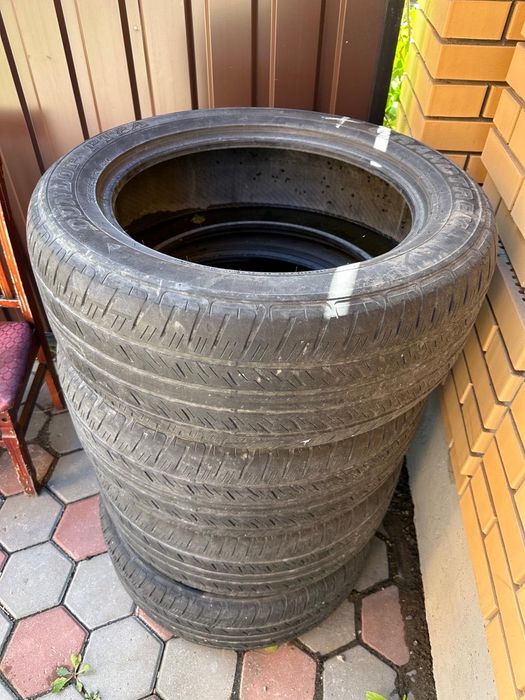 Продам автомобильные шины Dunlop