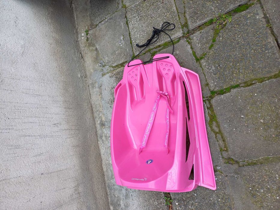 детска пластмасова шейна