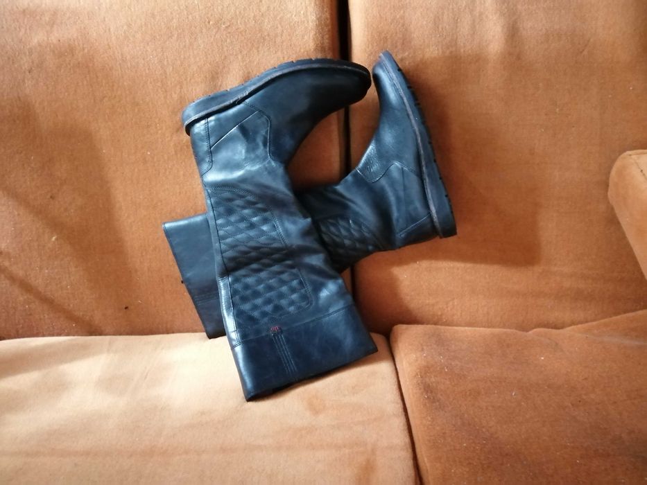 Качесвени ботуши от естествена кожа