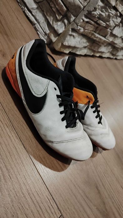 Бутонки за футбол, детски