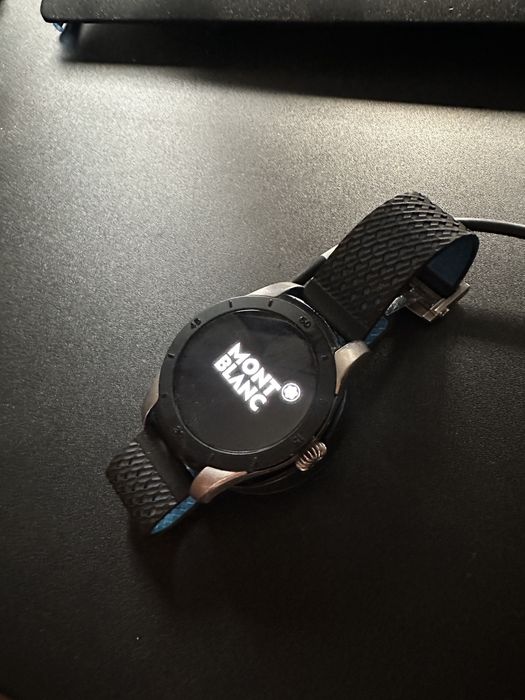 Смарт часовник Montblanc Summit