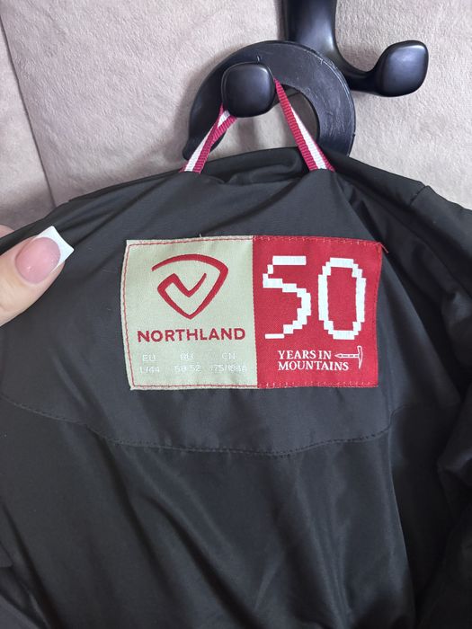 Продам зимнюю куртку