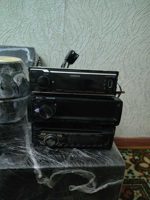 Продаю аккустическую систему,все сразу