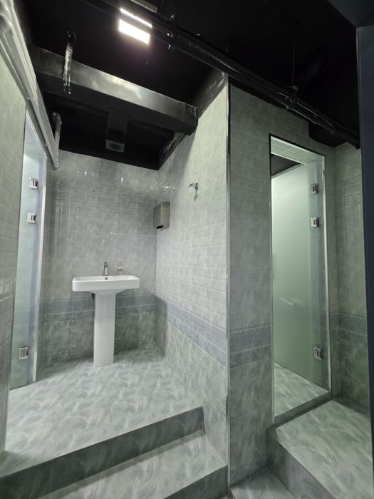 Офис в центре города  с готовым арендатором как частный бизнес