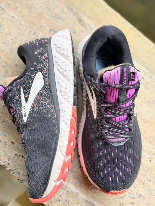Adidasi dama Brooks Glycerin 17