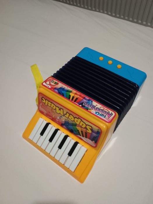 Детско акордеонче