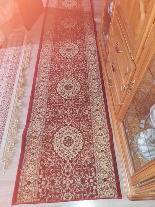 Продаются ковры 2 штуки