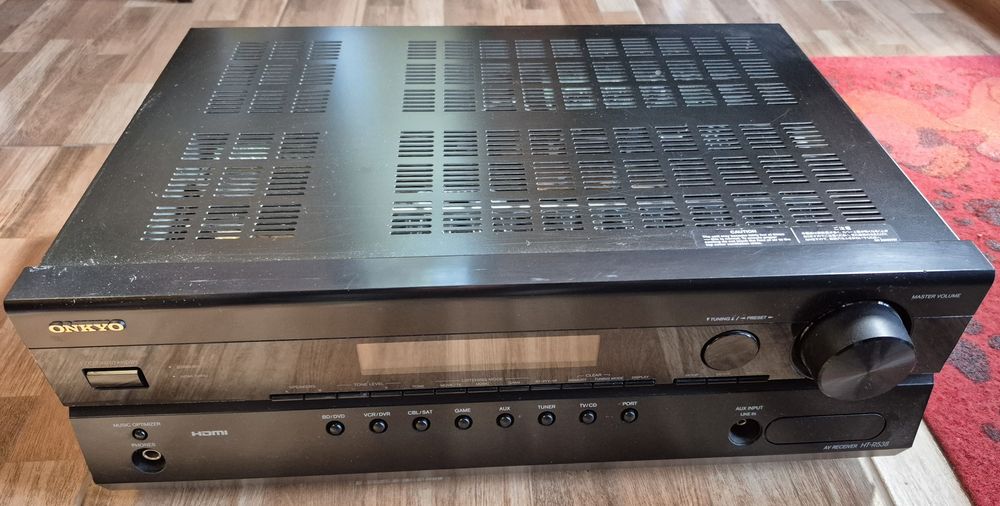 Sistem audio Onkyo HT-R538 + boxe Akai