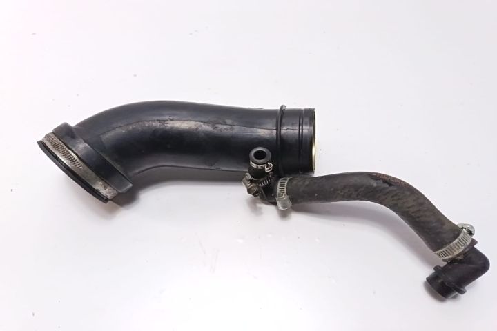 Furtun admisie 050133354 Audi A4 B5