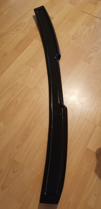 Eleron lip codita luneta BMW Seria 5 E60 negru lucios sport