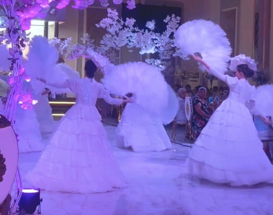 Веер 7000 белый пушистый