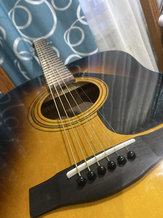 Гитара акустическая