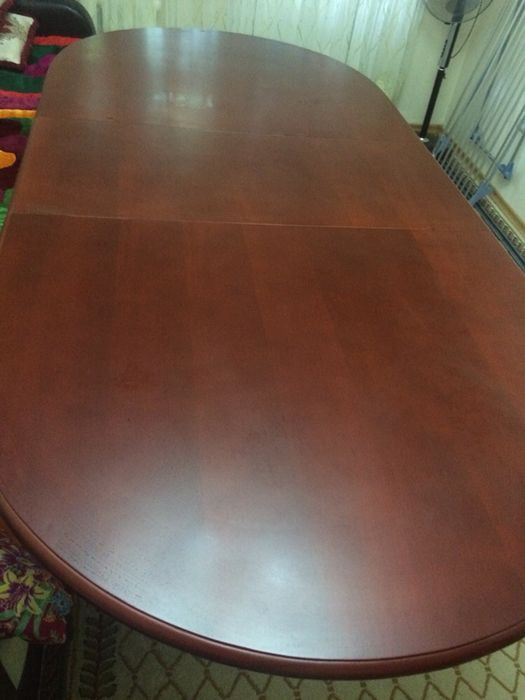 Стол со стульями