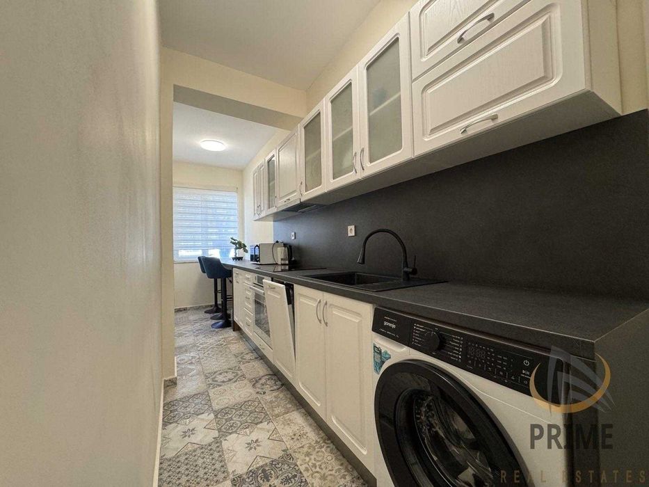 Продава се Двустаен апартамент в Бургас, Център - 66 кв.м за 1700 €/кв.м - Снимка #5