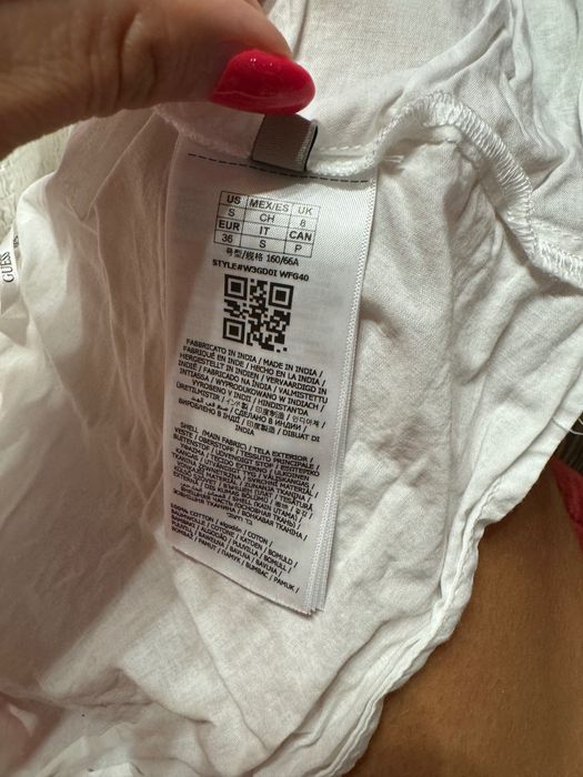 Guess- нова пола, с размер