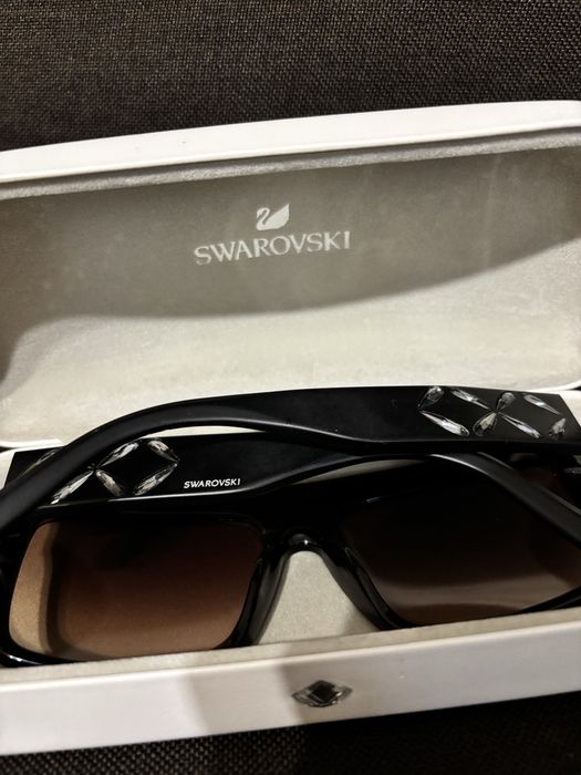 Слънчеви очила Swarovski