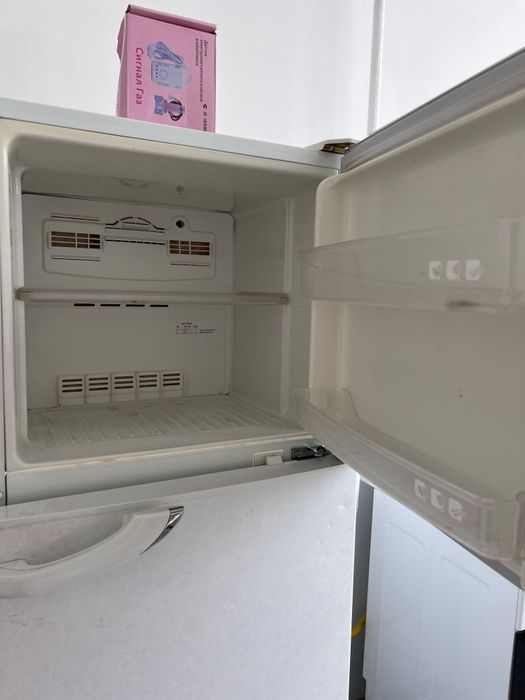 Продам холодильник