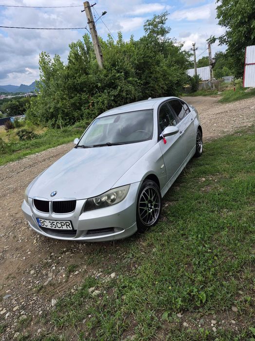 Bmw E90 2009. 2.0 Benzină