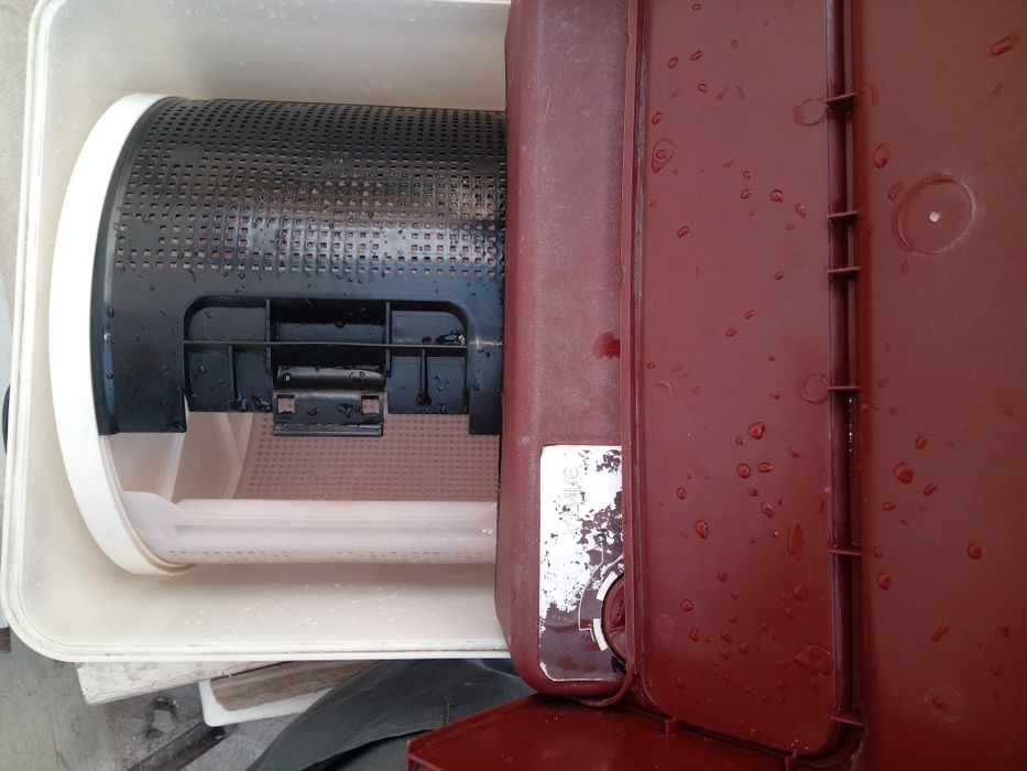 Продам  стиральную машинку Малютку