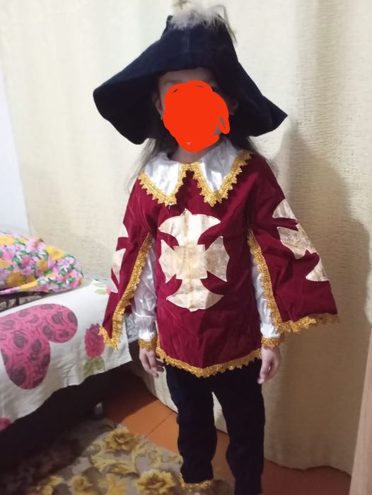 Новогодние  костюм