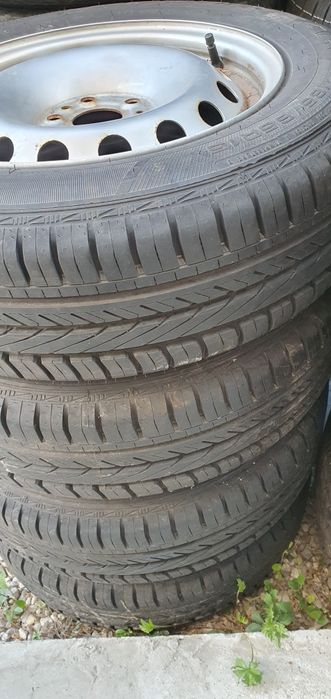 Cauciucuri 185 65 15 cu jante