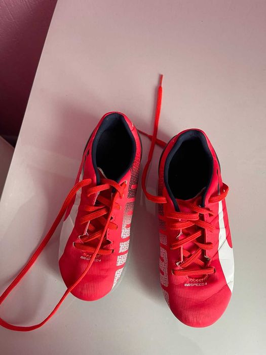 Детски футболни обувки