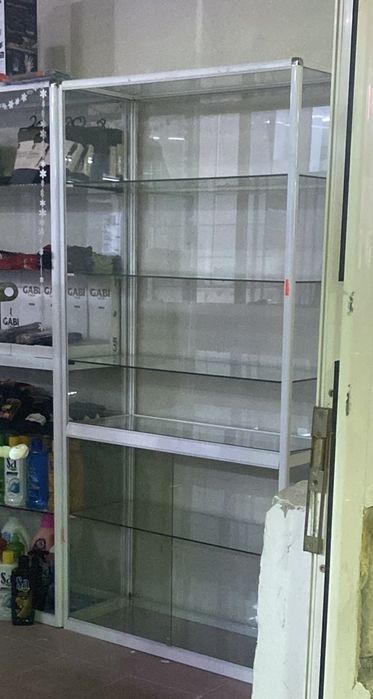 Стеклянная витрина сатылады Торг Жок