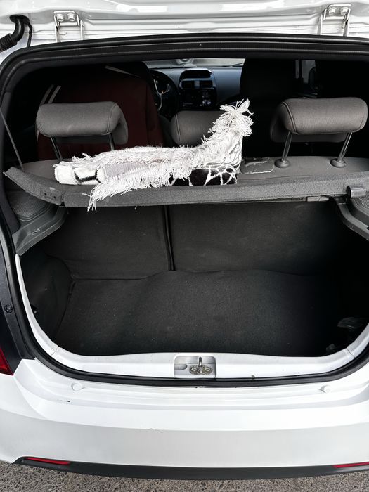 Minish uchun tayyor sotiladgon Spark bez xarajat ummuman kraskasi yoq