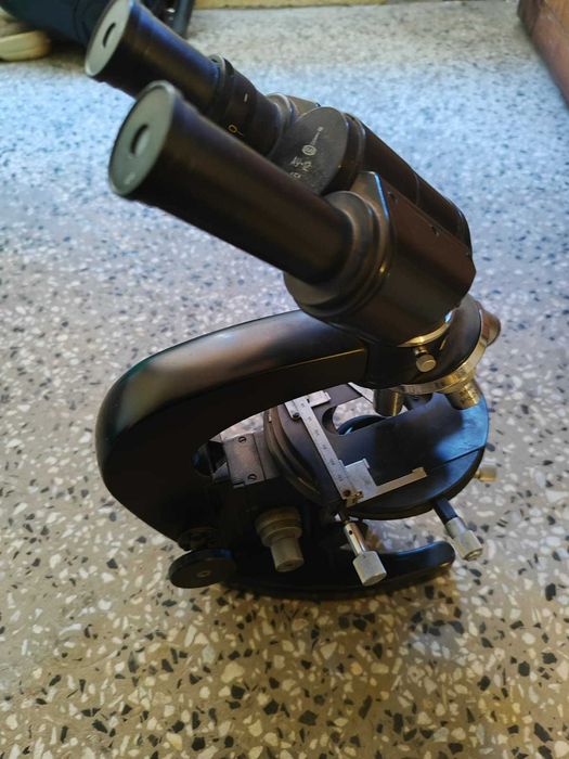 Професионален Микроскоп бинокуляр „Ломо“ с пет обектива