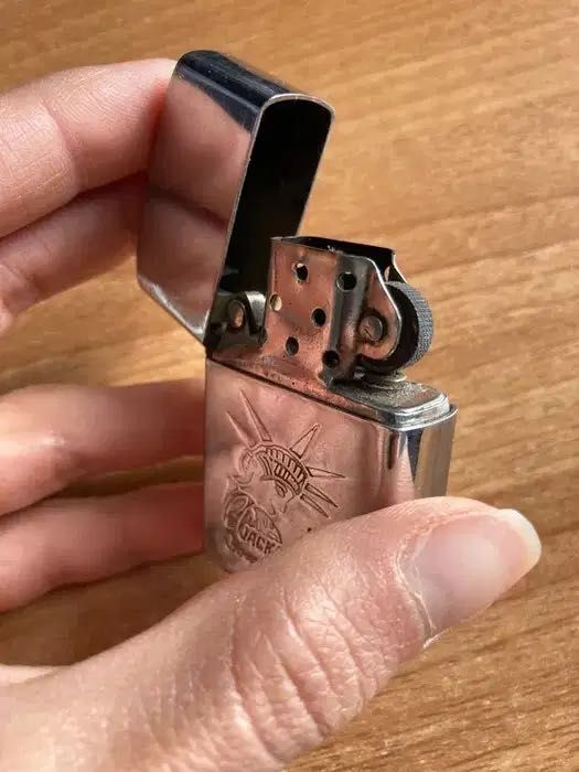 Brichetă Jackson your lighter