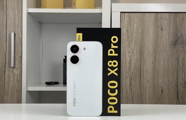 Продам Poco X8 Pro