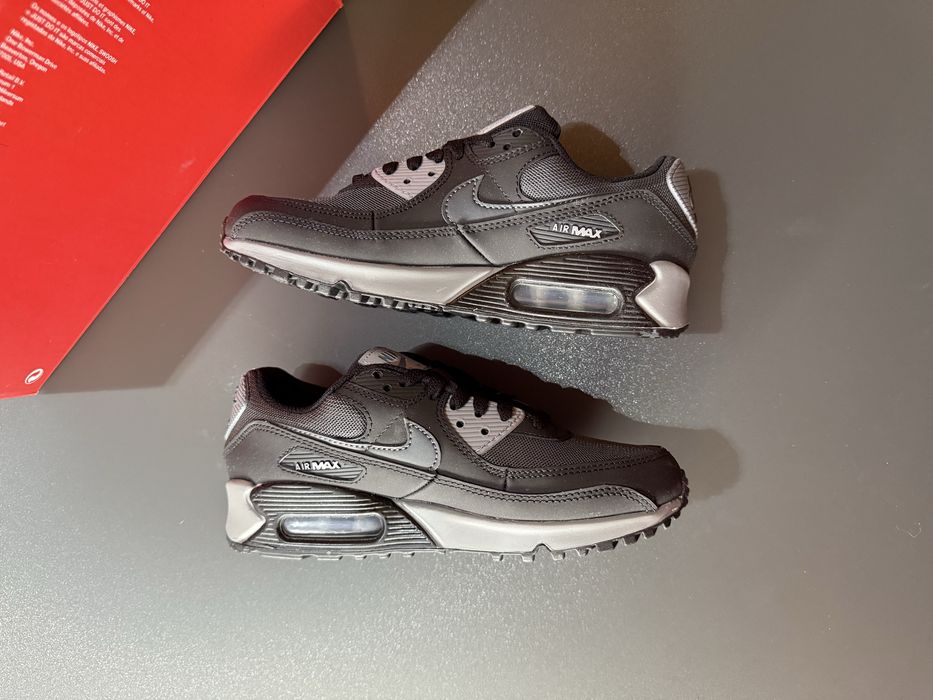 adidasi Originali Nike Air Max 90 Noi Marime 38 si 36.5