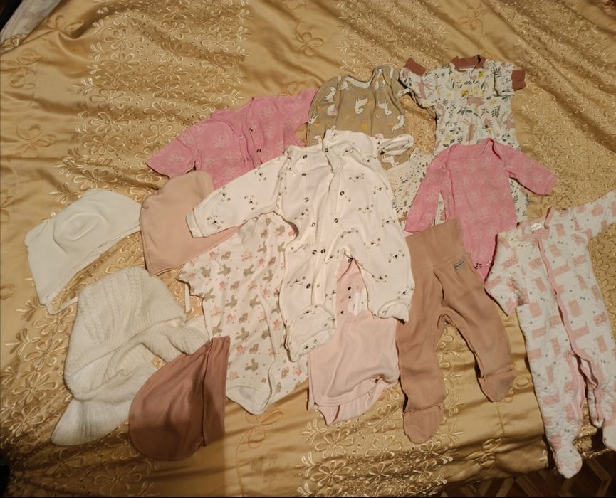 Продаются пакет детских вещей.