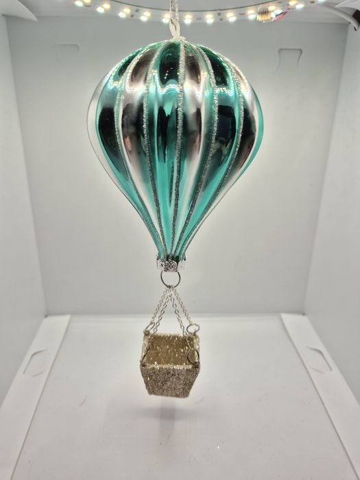 Новые, елочные игрушки