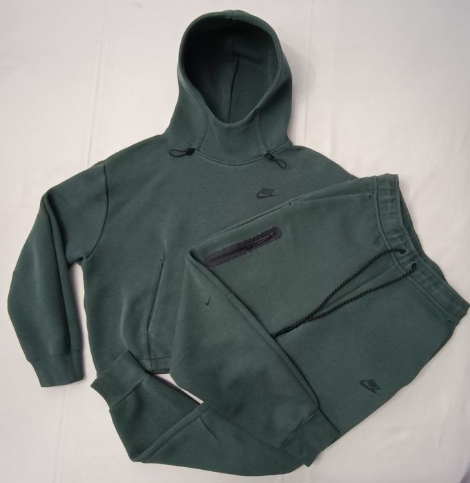 Nike Tech Fleece Tracksuit оригинален екип S Найк комплект горнище и долнище спорт горно долно памук