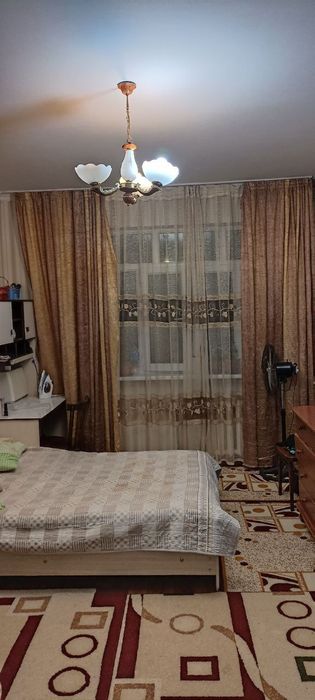 Продаю квартиру свою 2/4/4 чиланзар 11кв перекресток Шухрат.