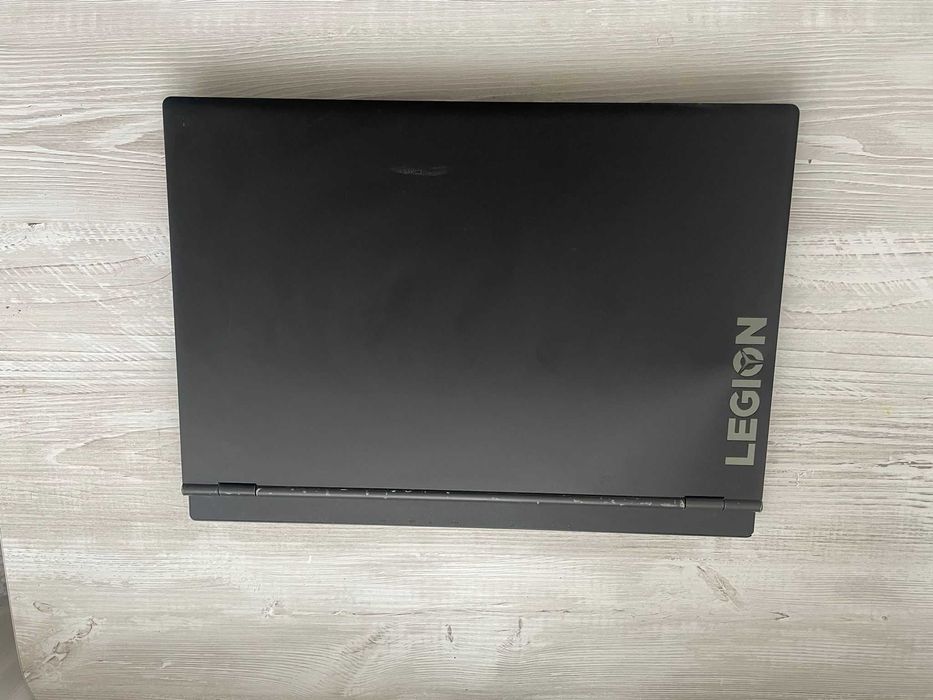 Laptop Gaming Lenovo legion y540 17IRH cu i5 gen 9 RTX1650 si 16RAM