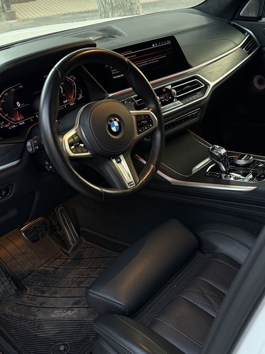 BMW x7 xdrive 2020