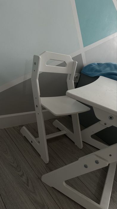 Продам детский столик со стульчиком