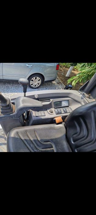 Мини багер Volvo