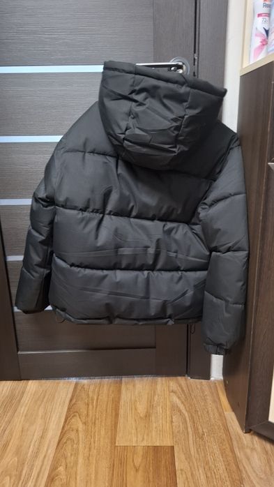 Продаю зимнюю куртку