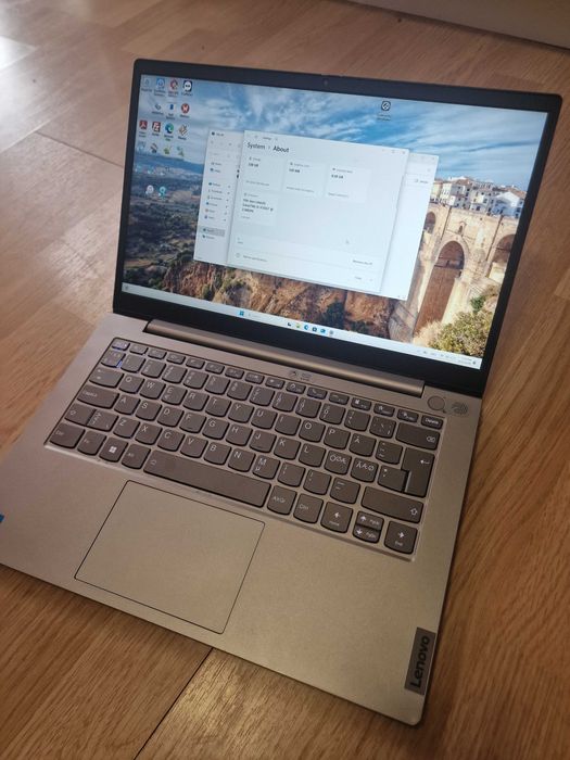 Laptop Lenovo i5 gen 11 ssd 256 ram 16gb 14"fhd baterie 3 ore