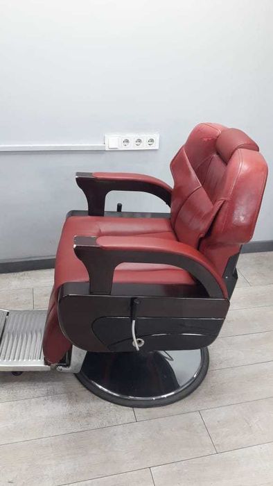 Кресло в барбершоп СРОЧНО