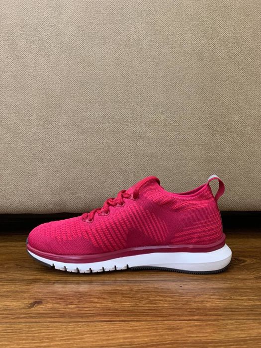 Reebok женские кроссовки