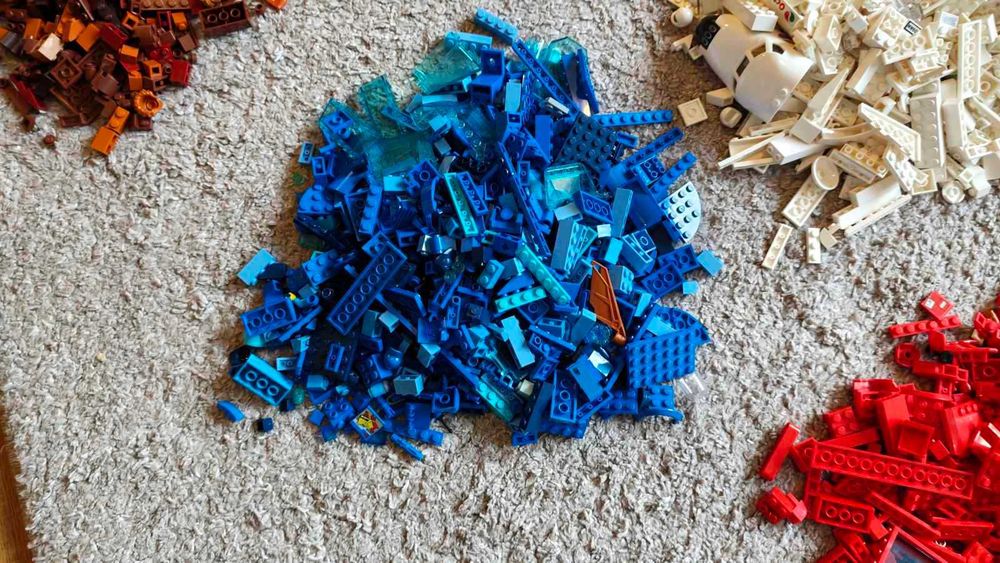 Огромна 13 кг LEGO колекция, с 85 книжки - инструкции, влакове, колички, минифигури