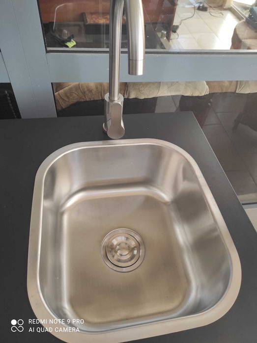 Ново Газово барбекю с хладилник и мивка