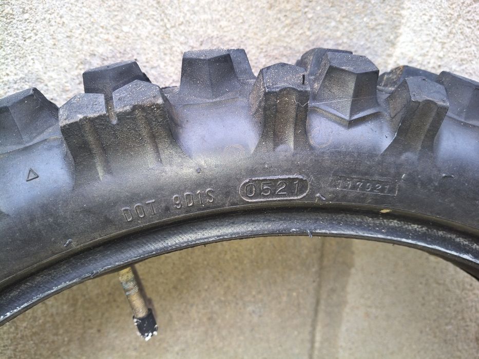 Нови външна и вътрешна гума за ендуро и мотокрос 100/90/19