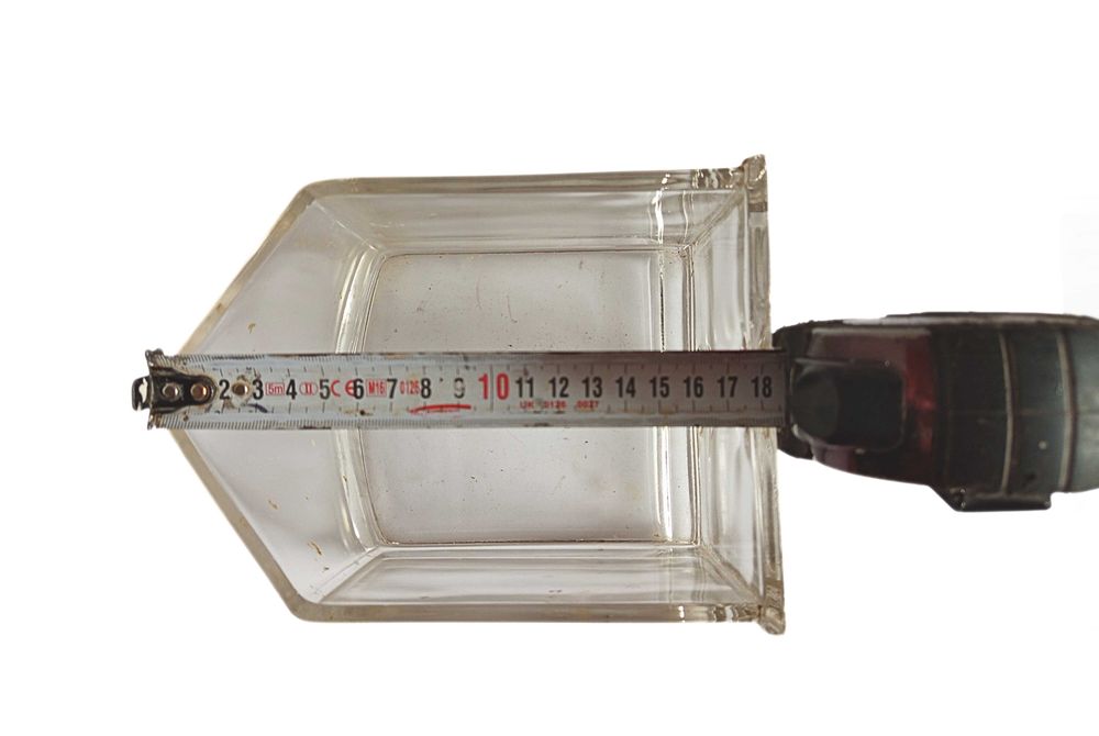 Старинни стъклени съдове