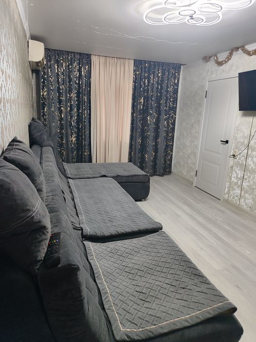 Продаётся 4 комнатная квартира